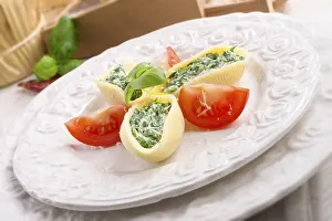 Healthy Lunch Ideas Prints: Conchiglioni