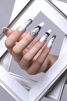 Art Manicure Prints: Creative gradient design of nails on female hands
