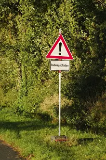 German Traffic Signs Prints: Cycle path damage, traffic sign