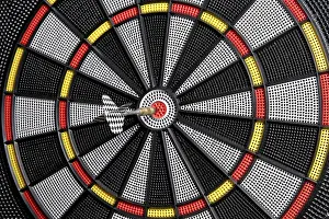 Direct Hit Prints: Dart