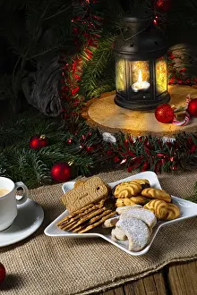 Christmas Desserts Prints: Different types of biscuits with rustic Christmas decorations