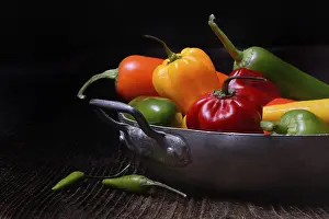 Sweet Pepper Nutrition Facts Prints: Different types of peppers in shell, Germany