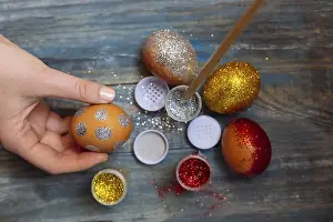 Easter Traditions And Customs Prints: DIY project and new creative idea how to color Easter eggs