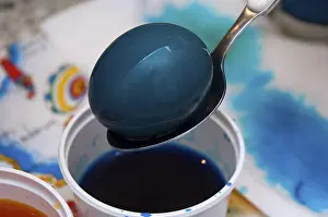 Colourful Easter Eggs Prints: Dyeing/ coloring Easter Eggs