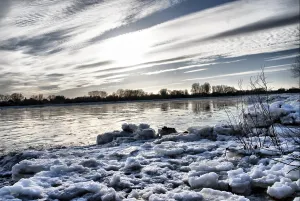 Brash Ice Formation Prints: Elbe in winter