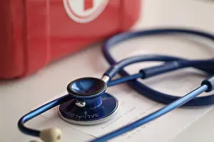 Stethoscope Use Prints: Emergency care