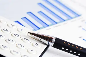 Economic Crisis Management Prints: Financial reports