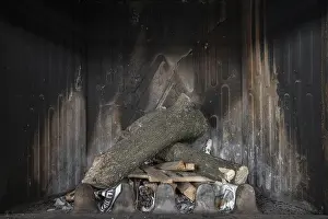 Uninhabited Residential Home Prints: Fireplace off. Ready for fire
