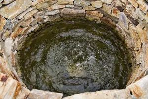 Outdoor Water Features Prints: Fountain