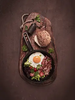 Gourmet Breakfast Prints: Fried egg, with bacon and vegetables