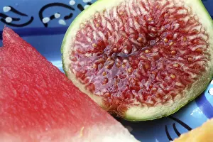Uninhabited Grocery Store Prints: Fruit plate