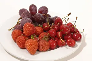 Strawberry Nutrition Facts Prints: Fruits