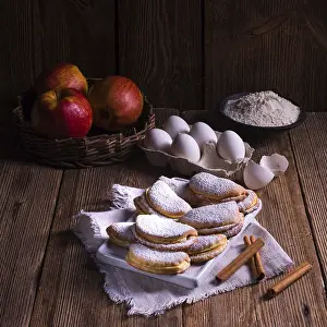 German Baked Goods Prints: Fruity apple cinnamon mostbiscuits