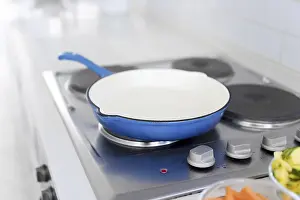 Food Preparation Techniques Prints: Frying pan stove