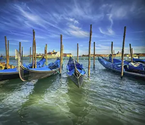Northern Italy Tourist Attraction Prints: Godolas in Venice
