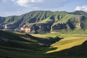 Highland Landscape Photo Prints: Grassland with sandstone cliffs and cliffs
