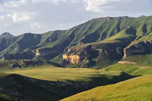 Sandstone Cliff Landscape Prints: Grassland with sandstone cliffs and cliffs