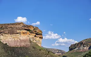 Rocky Cliff Erosion Nature Reserve Prints: Grassland with sandstone cliffs and cliffs