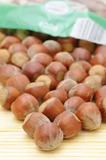 Hazelnut Nutrition Facts Prints: Hazelnuts