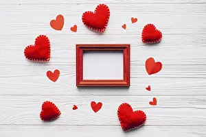 Pink Decorative Item Prints: Hearts around frame
