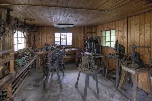 Middle Franconia Museum Building Prints: Historical machines, tools for metal processing