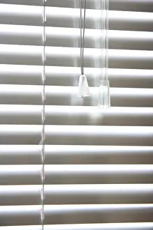 Venetian Blind Prints: Horizontal blinds as a background