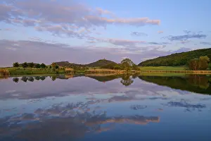Veste Wachsenburg Germany Prints: Lake with reflection in spring with castle at sunset