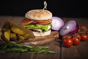 Appetizing Food Prints: Large appetizing burger with beef