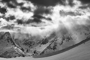 Deserted Norwegian Landscape Prints: Light atmosphere in the mountains