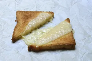 Melted Cheese Prints: Melted processed cheese with toast