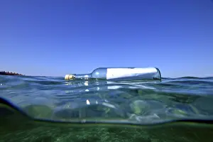Underwater World Spain Prints: Message in a bottle, underwater