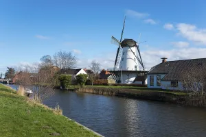 Benelux Countries Travel Guide Prints: Mill, Windmill, De Widde Meuln