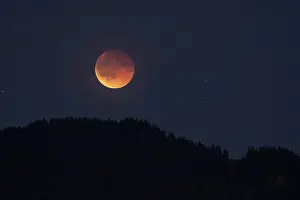 Lunar Eclipse Germany Prints: Full moon, blood moon, lunar eclipse