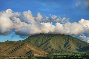 Images Dated 18th October 2024: Mountain Landscape Print with Cloudy Sky