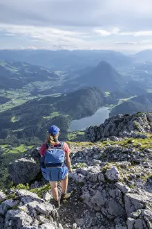 Eastern European Mountain Range Prints: Mountaineer at the summit of the Scheffauer