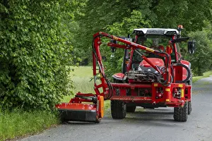 Images Dated 10th June 2024: Mowing Print: Roadside Maintenance Technology