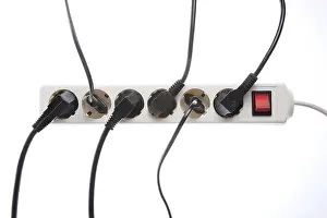 Energy Consumption Reduction Prints: Multiple outlet strip, for connecting multiple electrical devices