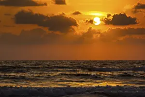 Underwater Photo Concept Prints: Ocean sunset concept background