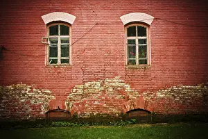 Deserted House Prints: Old grunge wall
