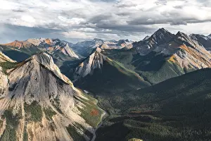Panoramic Mountain Landscape Prints: Panoramic view of mountain landscape