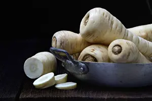 Empty Grocery Store Background Prints: Parsnips in shell, Germany