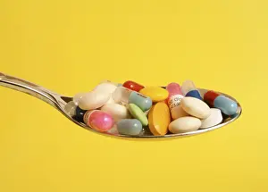 Healthcare System Symbol Prints: Pills on spoon