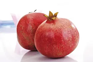 Fresh Pomegranates Prints: Pomegranates
