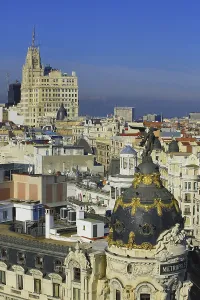 Top Down View Of Buildings Prints: Edificio Metropolis, Madrid, Spain