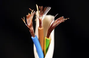 Electrical Wire Prints: Power cable with open islotation