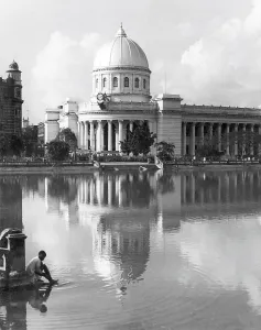 Historic Post Office Building Prints: Reflection of General Post Office building in pond