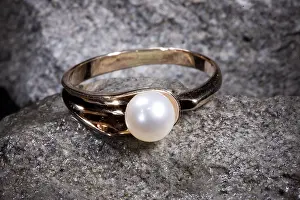 Traditional Craftsman Prints: Ring on a stone studio background