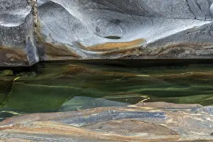 Ticino Mountain Creek Prints: Rocks, rock structures, Verzasca River