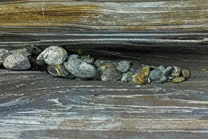 Ticino Mountain Creek Prints: Rocks, rock structures, Verzasca River