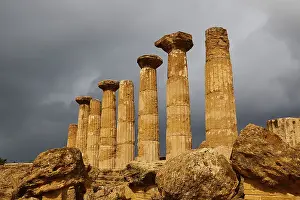 Valle Dei Templi Agrigento Prints: Row of columns, chapter, Heracles temple